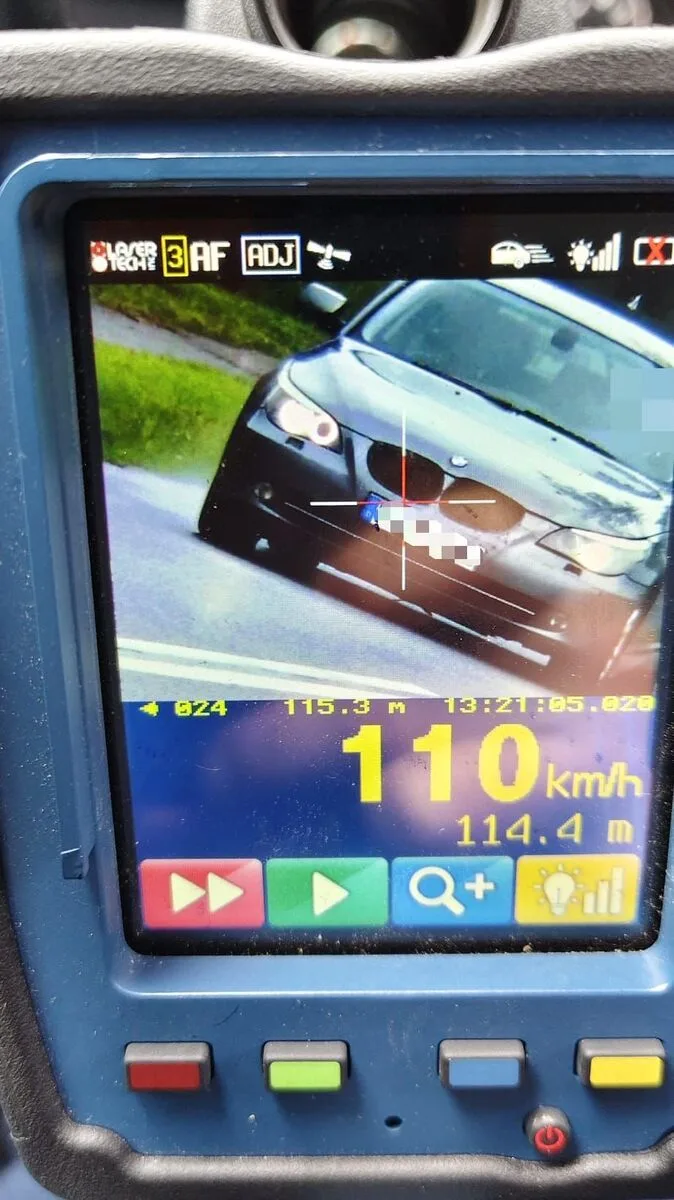 Mężczyzna zatrzymany po pościgu, pędził 110 km/h w terenie zabudowanym