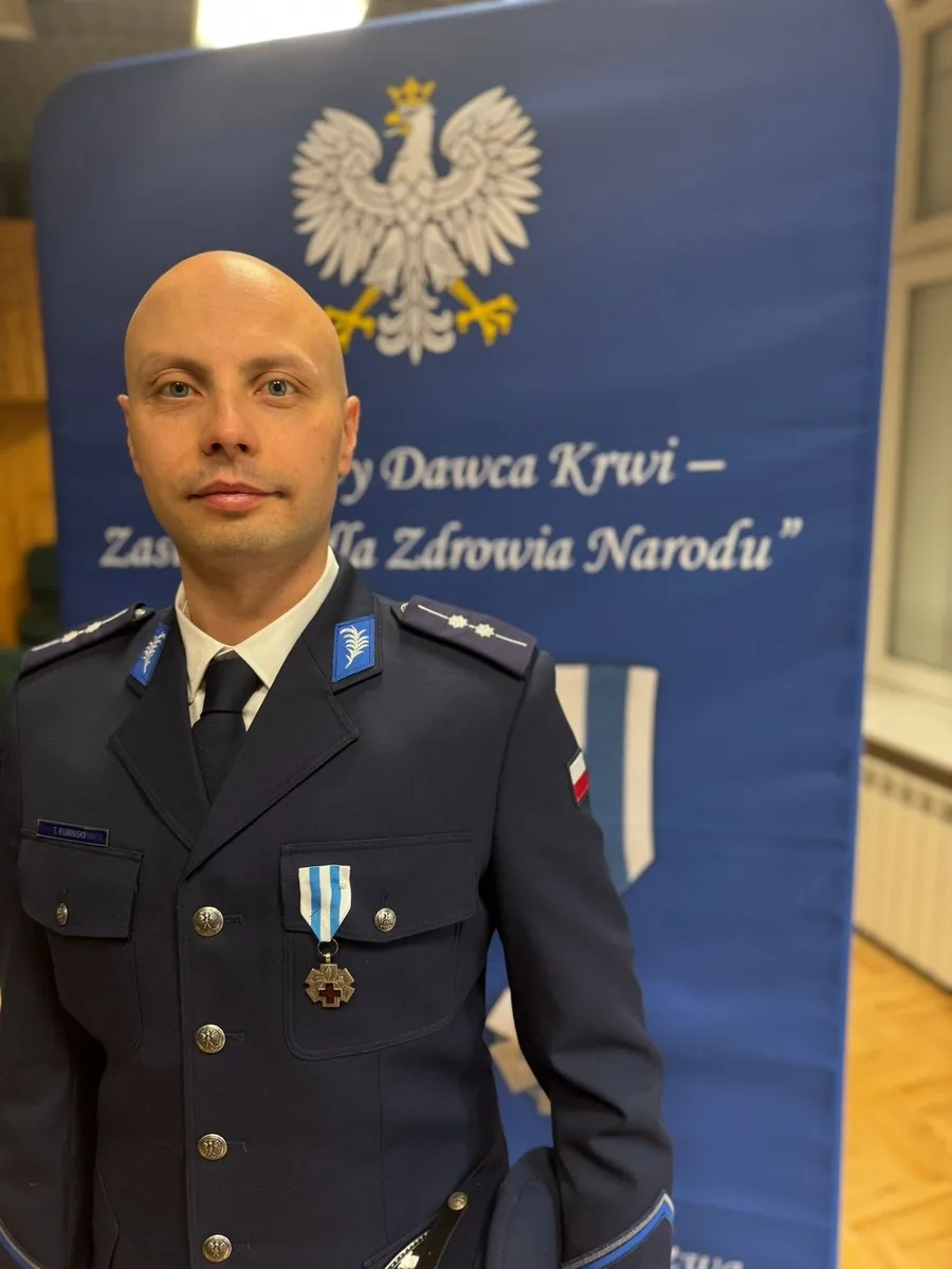 Słupski policjant uhonorowany odznaczeniem Ministerstwa Zdrowia