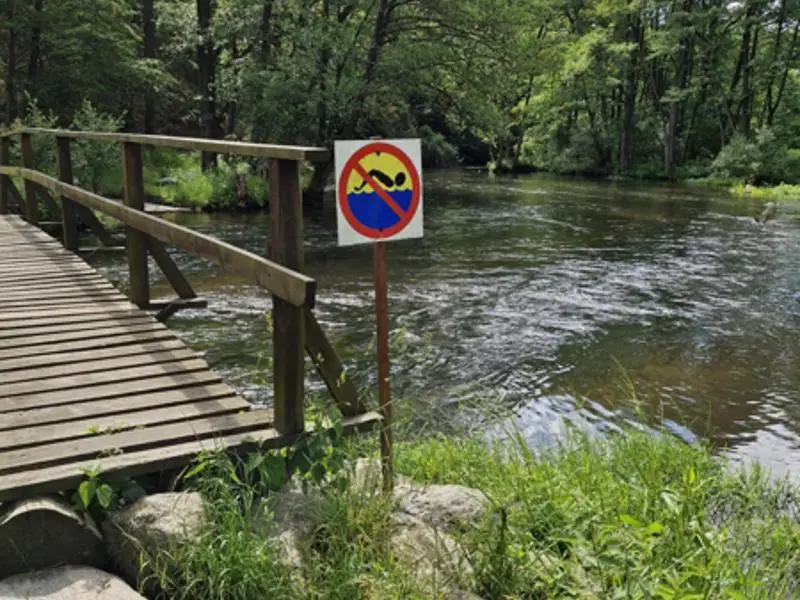 Informacja o zakazie kąpieli w Gminie Damnica