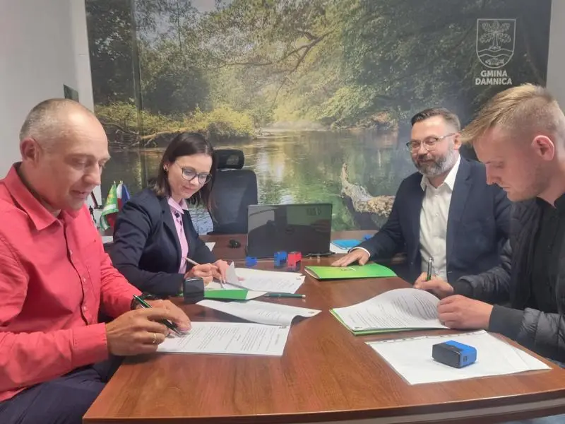 Modernizacja szatni na stadionie w Damnicy