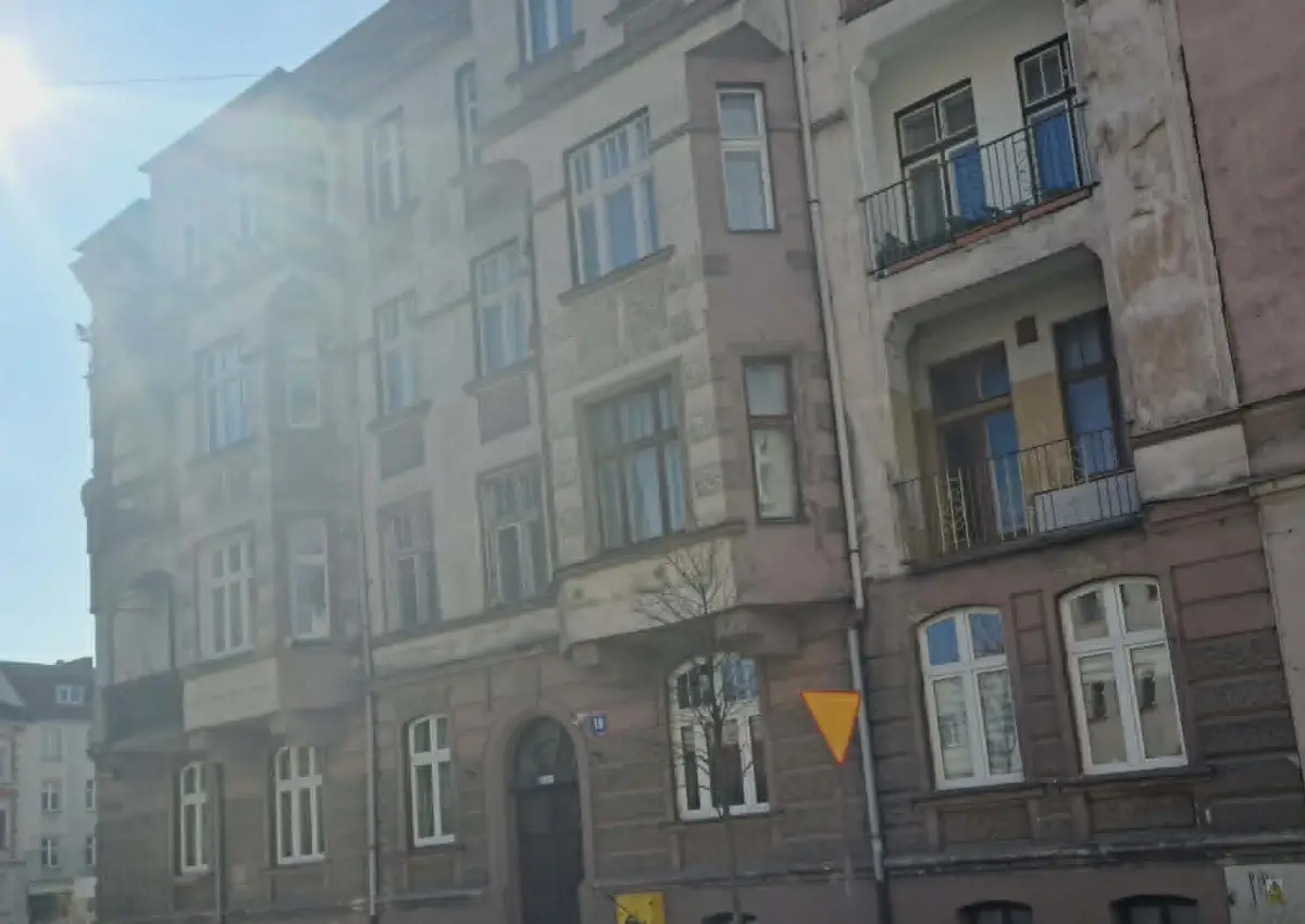 Ogłoszenie o przetargu ustnym na sprzedaż lokalu mieszkalnego w Słupsku